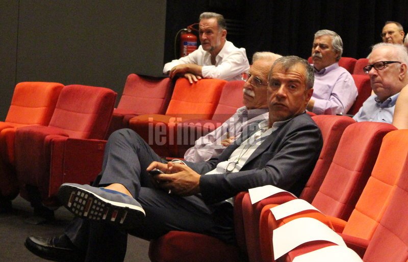 Θεοδωράκης και Θεοχαρόπουλος μαζί στην εκδήλωση του Ανδρουλάκη για την Τουρκία  [εικόνες] | iefimerida.gr 0