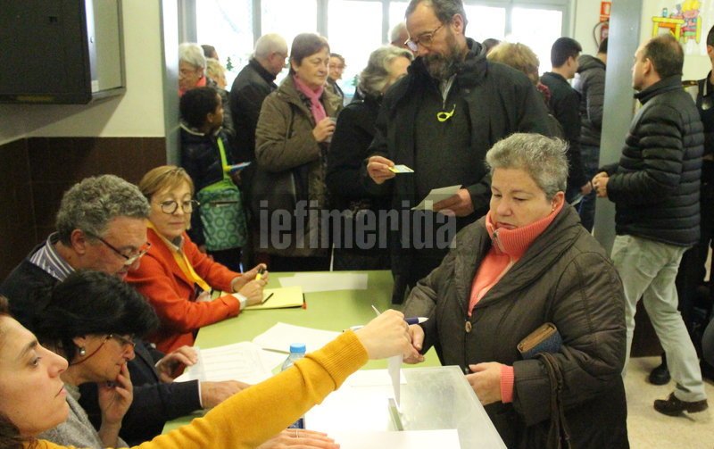 Το iefimerida στην Καταλονία: Πρωτιά ενωτικών αλλά αυτοδυναμία στους αυτονομιστές [εικόνες] | iefimerida.gr 1