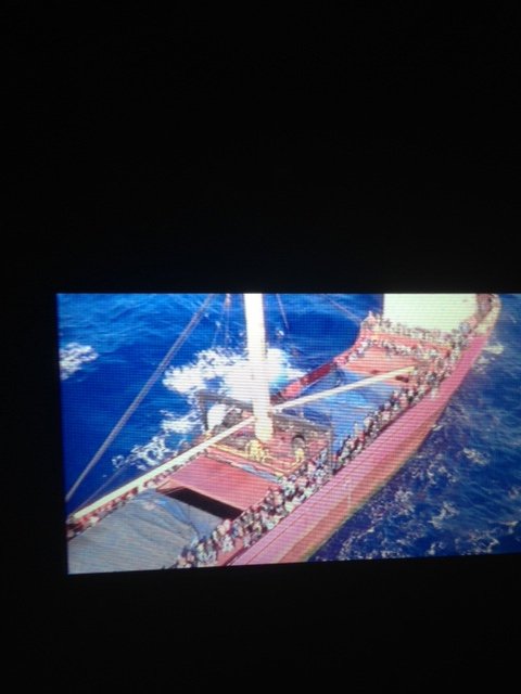 Μάχη με τα κύματα για τη διάσωση 700 μεταναστών στην Κρήτη –Στο ακυβέρνητο πλοίο υπάρχουν και ένοπλοι [εικόνες] | iefimerida.gr 3