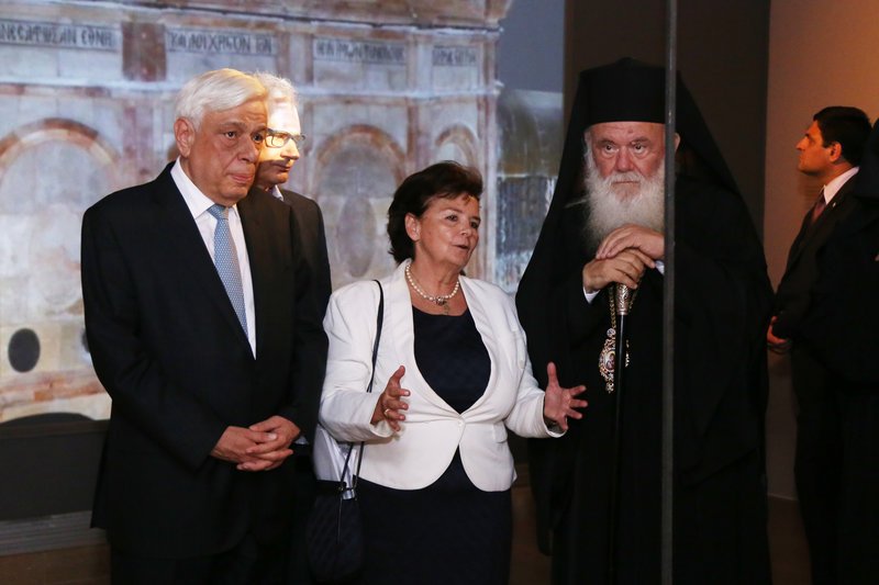 Ο ΠτΔ τέλεσε τα εγκαίνια της ψηφιακής έκθεσης  «Πανάγιος Τάφος» [εικόνες] | iefimerida.gr 6