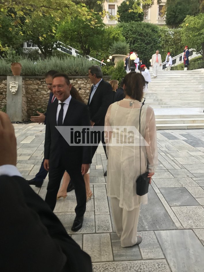 Στους κήπους του Προεδρικού η γιορτή της Δημοκρατίας -Ποιοι έδωσαν το «παρών» [εικόνες] | iefimerida.gr 39