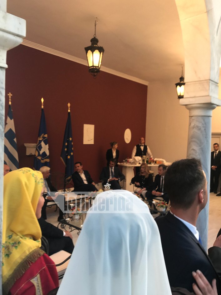 Στους κήπους του Προεδρικού η γιορτή της Δημοκρατίας -Ποιοι έδωσαν το «παρών» [εικόνες] | iefimerida.gr 33