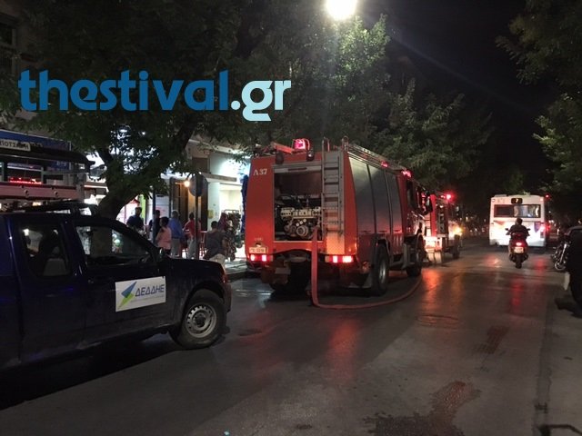 Θεσσαλονίκη: Φωτιά σε διαμέρισμα πολυκατοικίας [εικόνες & βίντεο] | iefimerida.gr 0