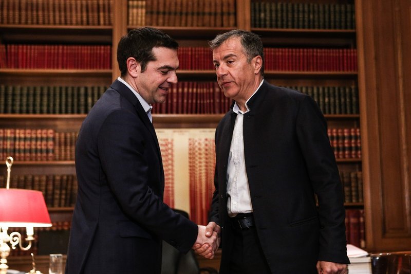 Τι είπαν Τσίπρας-Θεοδωράκης για τον Ιβάν Σαββίδη - Ολος ο διάλογος [εικόνες] | iefimerida.gr 1