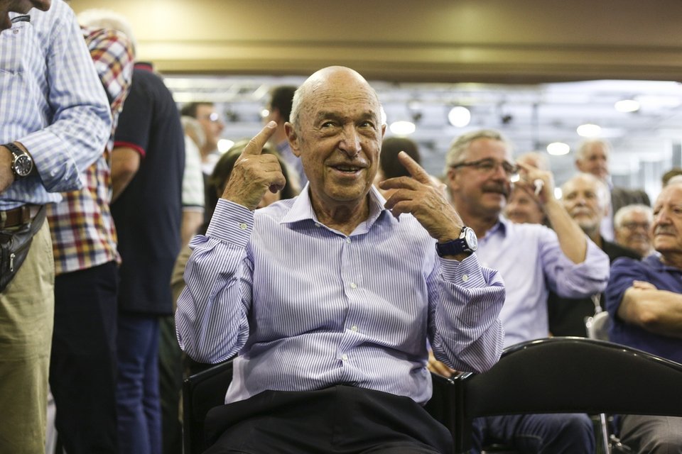 Σημίτης: Ο κόσμος πιστεύει ότι οι ηγεσίες απέτυχαν -Νέο κόμμα από νέα πρόσωπα εδώ και τώρα [εικόνες] | iefimerida.gr 3