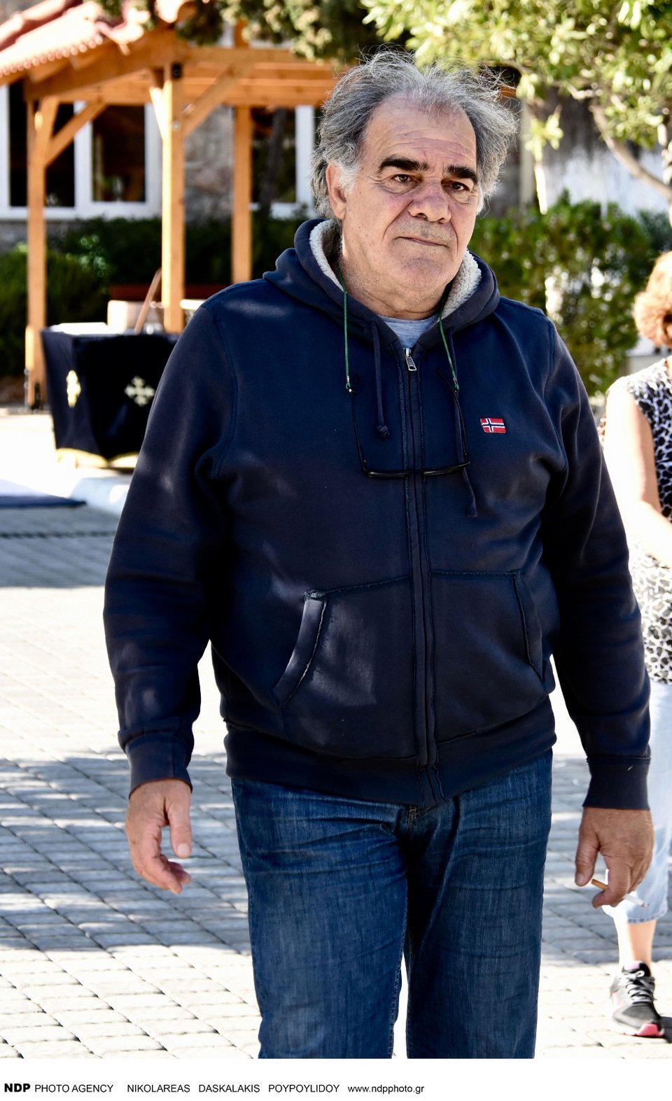 Το τελευταίο αντίο στη Βέτα Μπετίνη -Κατέρρευσε η κόρη της  [εικόνες]  | iefimerida.gr 4