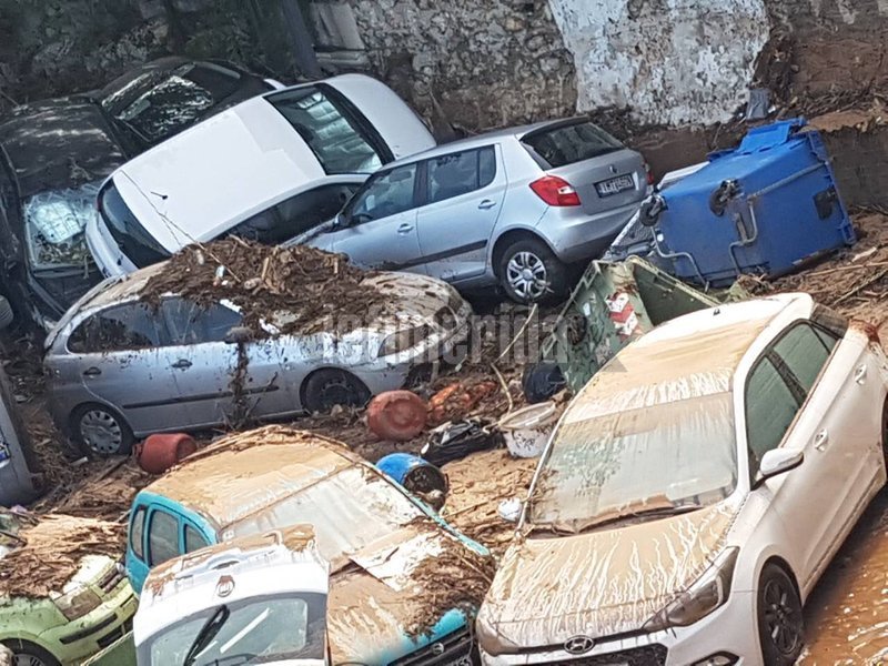 Τι συνέβη στο Μαρούσι -Πώς πνίγηκαν τόσα ΙΧ από 44 χιλιοστά βροχής | iefimerida.gr 9