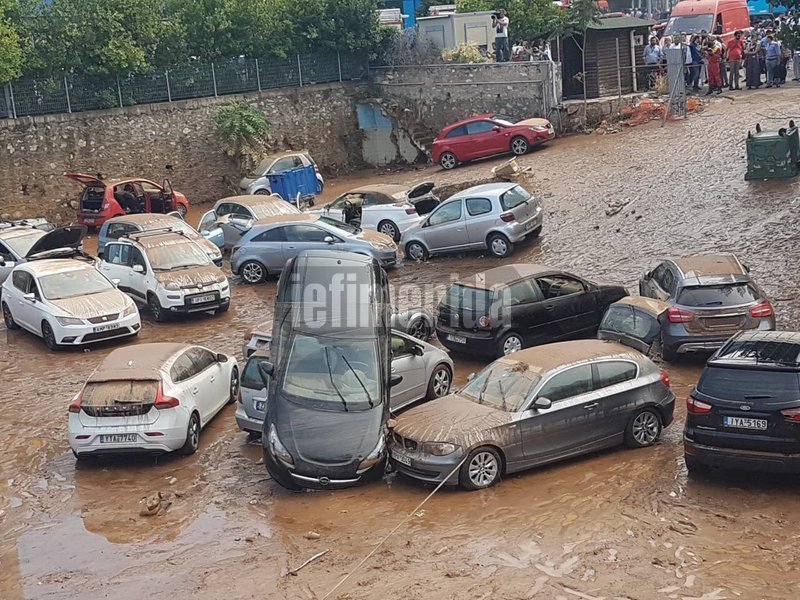 Τι συνέβη στο Μαρούσι -Πώς πνίγηκαν τόσα ΙΧ από 44 χιλιοστά βροχής | iefimerida.gr 7