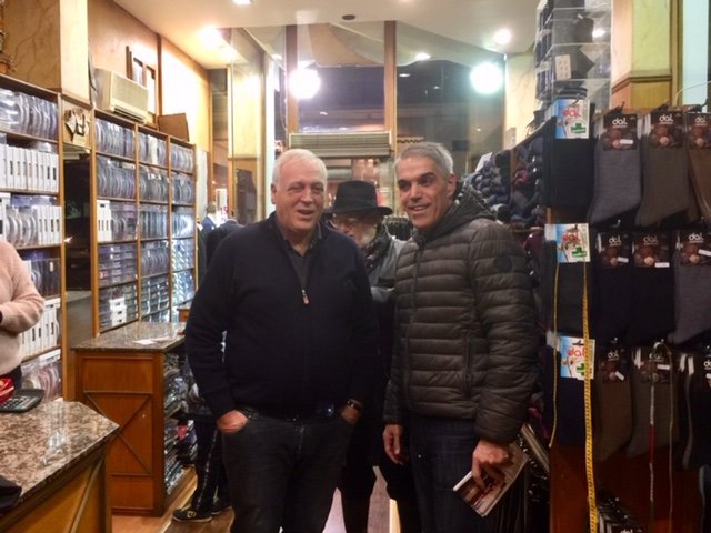 Ο υποψήφιος Δήμαρχος Αθήνας Χρήστος Τεντόμας ενημέρωσε πολίτες στου Γκύζη [εικόνες] | iefimerida.gr 1