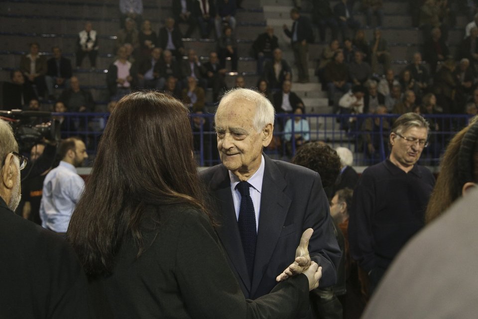 Γεννηματά από το Σπόρτινγκ:«Η παράταξη γίνεται και πάλι πρωταγωνιστής» [εικόνες] | iefimerida.gr 3