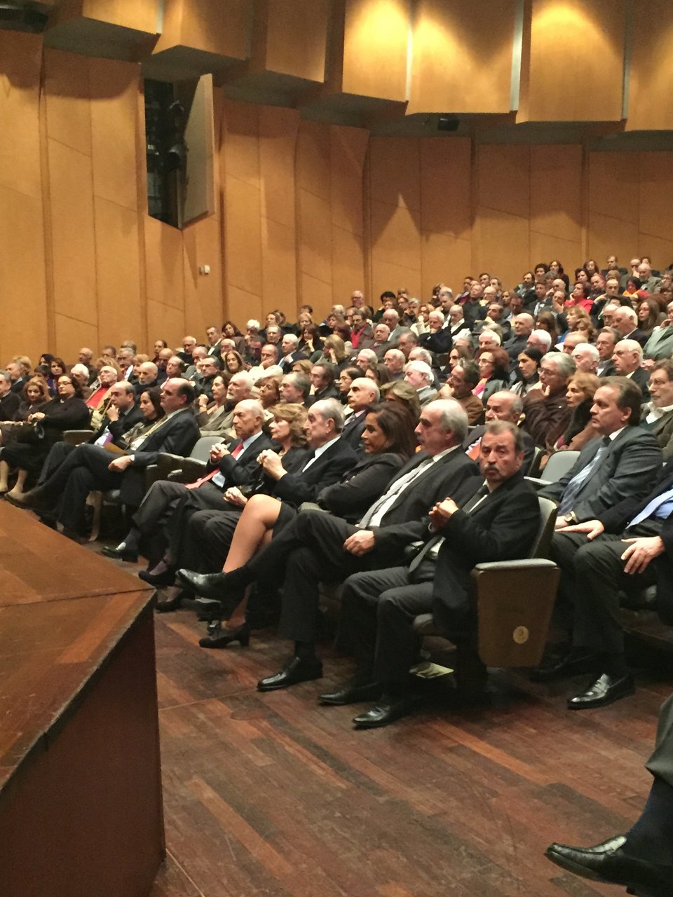 Σημίτης-Κωνσταντίνος Μητσοτάκης δίπλα δίπλα σε παρουσίαση βιβλίου [εικόνες] | iefimerida.gr 1