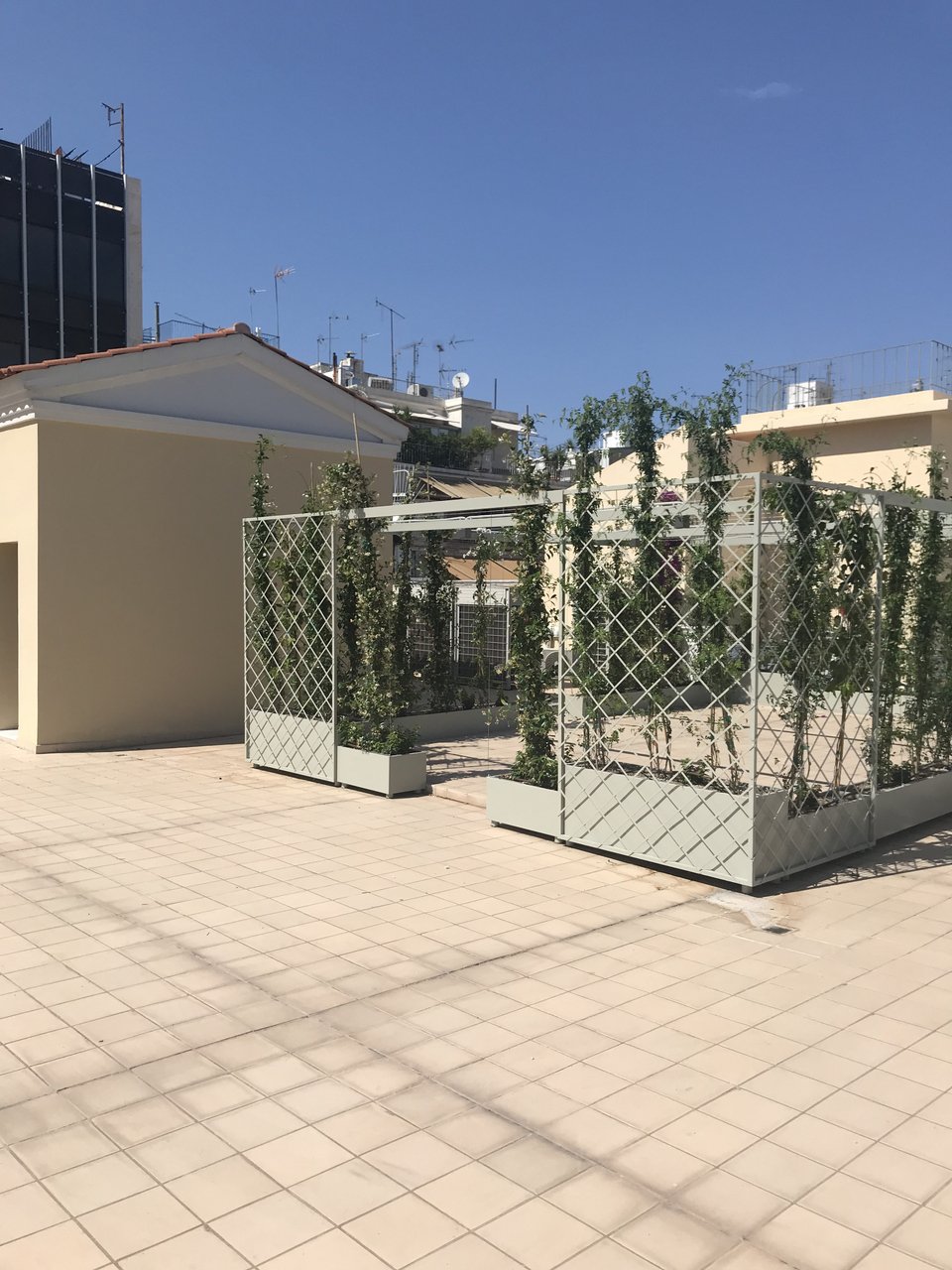 Η Ταινιοθήκη παίρνει και πάλι ζωή: Εγινε χώρος τέχνης με άρωμα Νέας Υόρκης [εικόνες] | iefimerida.gr 0