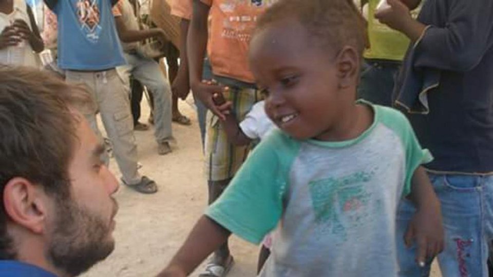 Ο Πάου Πέρες ο 15ος νεκρός της Βαρκελώνης -Μαχαιρώθηκε από τζιχαντιστή και του έκλεψε το Ford Focus [εικόνες] | iefimerida.gr 0