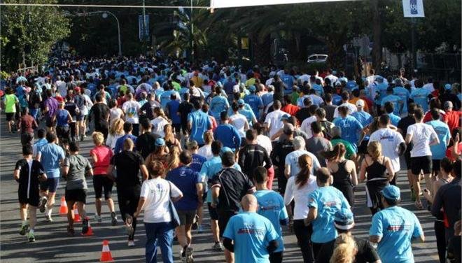 Hμιμαραθώνειος: Η Αθήνα γέμισε δρομείς και χαμόγελα [εικόνες] | iefimerida.gr 3