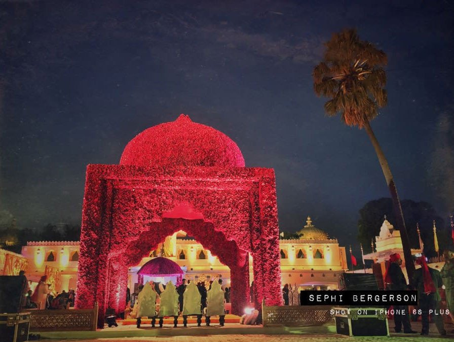 Ενας τολμηρός φωτογράφος: Απαθανάτισε ολόκληρο γάμο χρησιμοποιώντας μόνο το iPhone του [εικόνες]  | iefimerida.gr 9