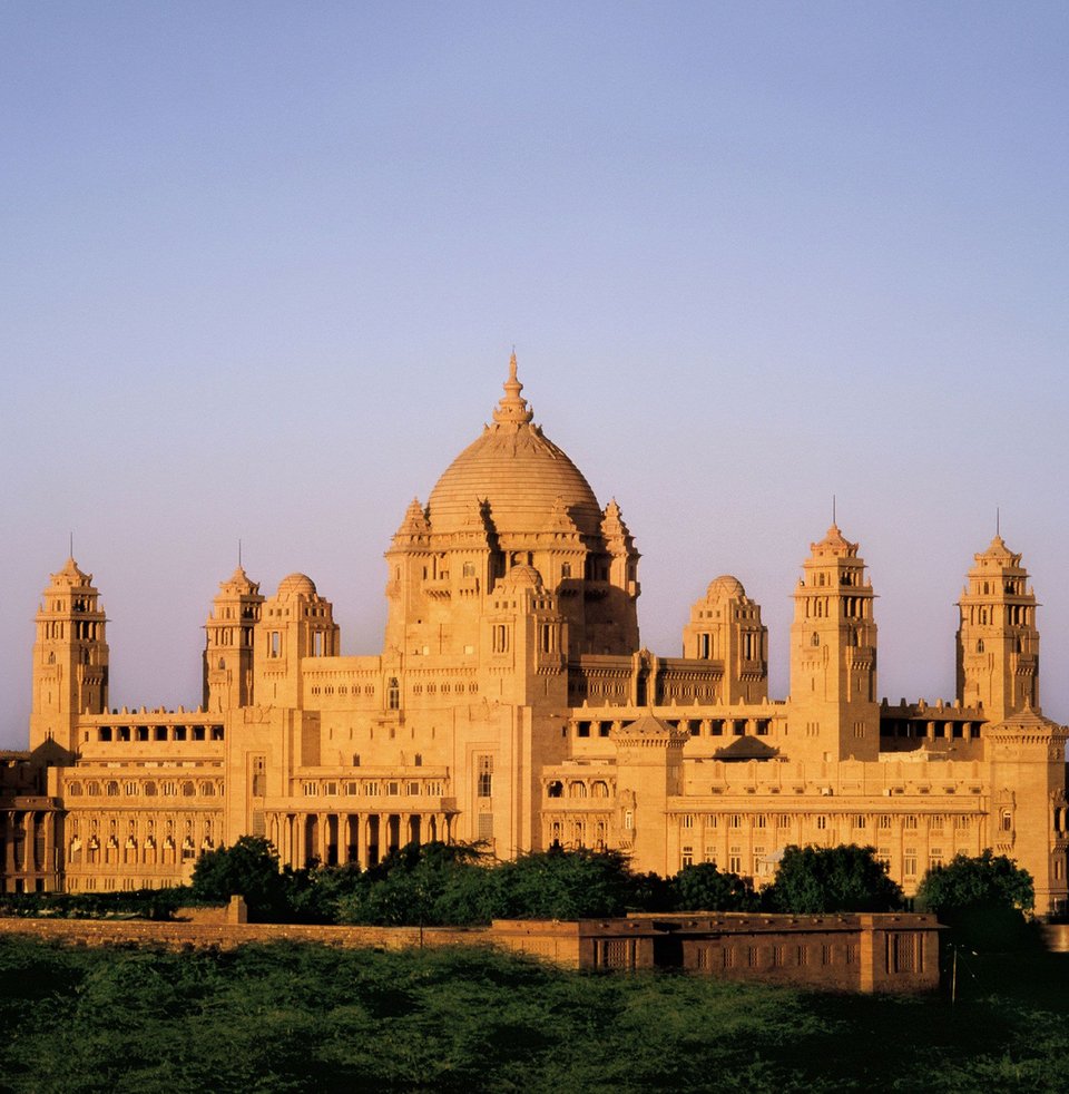 Ζήσε σαν μαχαραγιάς: Το παλάτι που έγινε το καλύτερο ξενοδοχείο του κόσμου [εικόνες] | iefimerida.gr 0