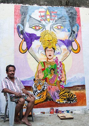 Η νέα ηρωίδα της Ινδίας -Εχει πέσει θύμα ομαδικού βιασμού, κυκλοφορεί πάνω σε τίγρη και είναι κόμικ [εικόνες] | iefimerida.gr 5