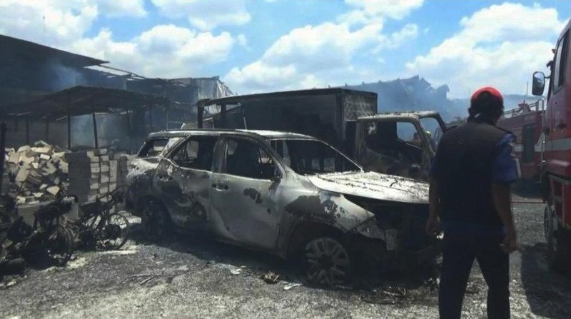 Ινδονησία: Εκρηξη σε εργοστάσιο πυροτεχνημάτων- 47 νεκροί [εικόνες] | iefimerida.gr 1