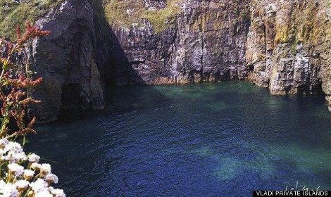 Το νησί που βγαίνει στο σφυρί και κοστίζει λιγότερο και από ένα διαμέρισμα στην Αθήνα [εικόνες] | iefimerida.gr 3