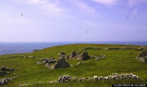 Το νησί που βγαίνει στο σφυρί και κοστίζει λιγότερο και από ένα διαμέρισμα στην Αθήνα [εικόνες] | iefimerida.gr 4