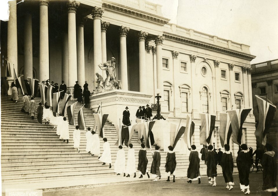 Διαδήλωση γυναικών στην Ουάσινγκτον: Μια ιστορική παράδοση από το 1923, με τις σουφραζέτες [εικόνες] | iefimerida.gr 3