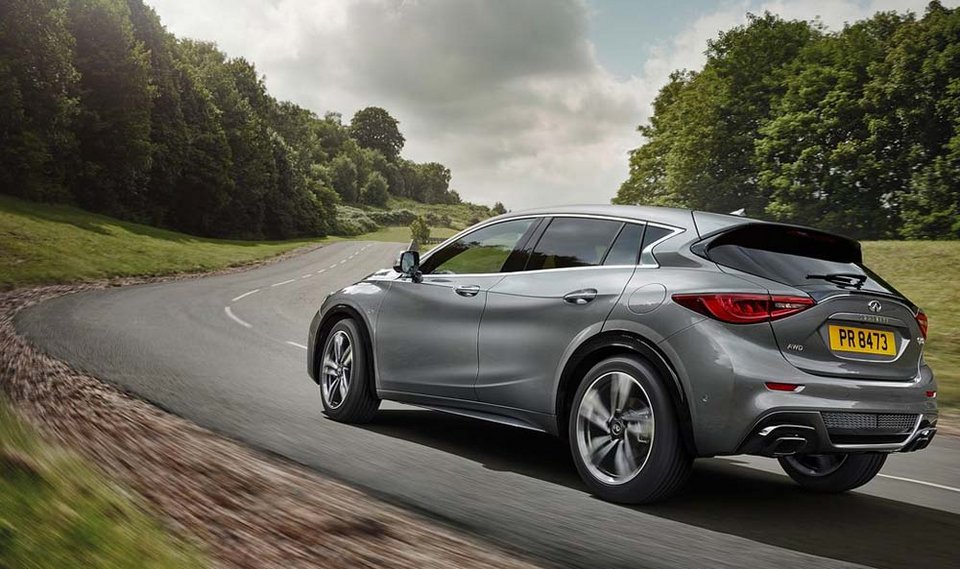 Το νέο Infiniti Q30 είναι ο Ιάπωνας ξάδερφος της Mercedes A-Class [βίντεο] | iefimerida.gr 2