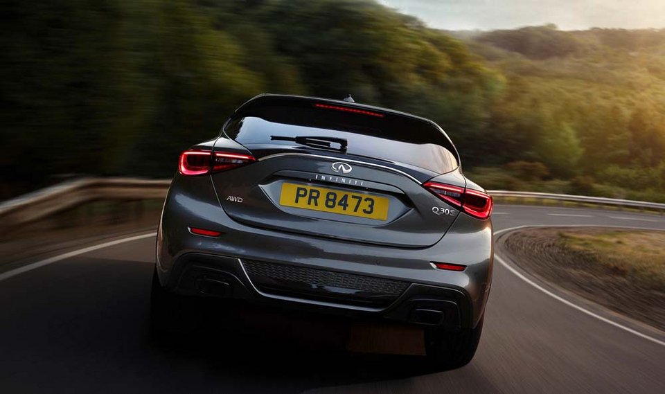 Το νέο Infiniti Q30 είναι ο Ιάπωνας ξάδερφος της Mercedes A-Class [βίντεο] | iefimerida.gr 3