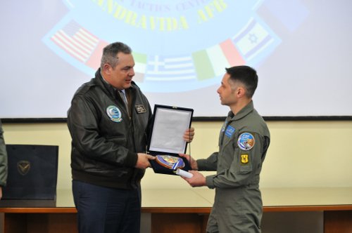 «Ηνίοχος 2017»: Μαζί στην Ανδραβίδα ο Πάνος Καμμένος και ο πρέσβης των ΗΠΑ [εικόνες] | iefimerida.gr 1