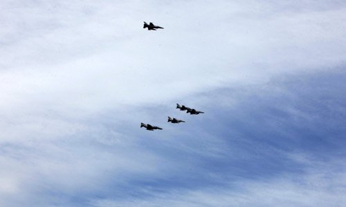 Μαχητικά αεροσκάφη πέταξαν στον αττικό ουρανό -Μοναδικά στιγμιότυπα [εικόνες] | iefimerida.gr 0