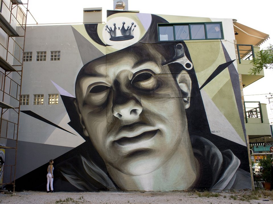 iΝΟ – Ο Ελληνας που γεμίζει τον κόσμο γκράφιτι και ζει από την τέχνη του [εικόνες] | iefimerida.gr 1