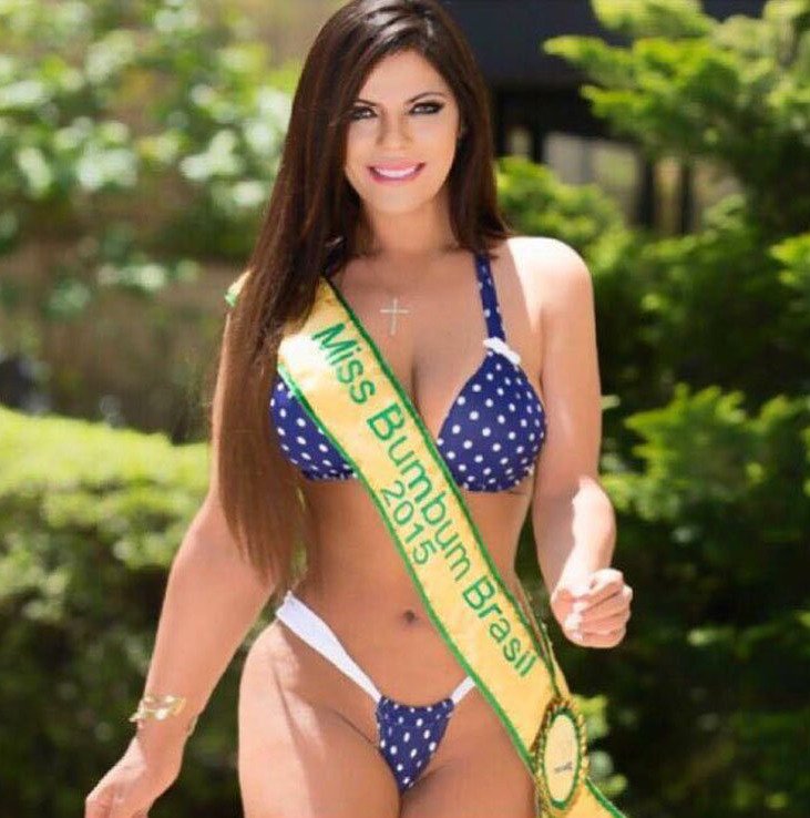 Μις μπουμ-μπουμ από τη Βραζιλία: Θέλω να γίνω Ρωσίδα για να είμαι κοντά στον Πούτιν [εικόνες]  | iefimerida.gr 0