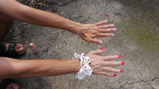 O οδηγός του μπακούρη – Πως να υποκριθείτε πως έχετε σχέση στο instagram [εικόνες] | iefimerida.gr 1