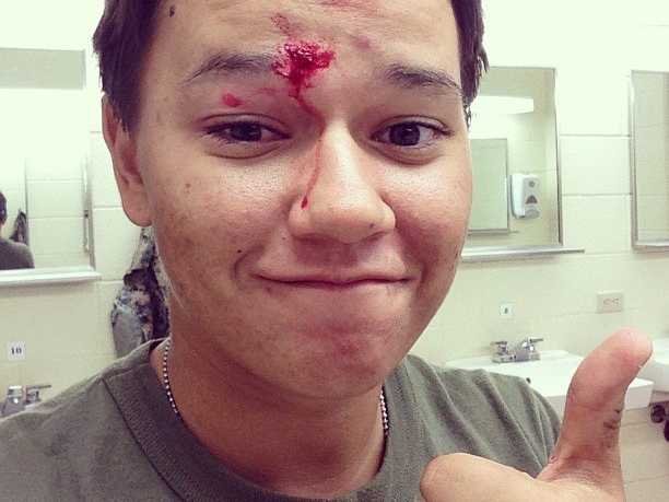 Αντρογυναίκα των ειδικών δυνάμεων των ΗΠΑ αψήφισε το απόρρητο και πόσταρε το ματωμένο πρόσωπό της στο Facebook [εικόνα] | iefimerida.gr 0