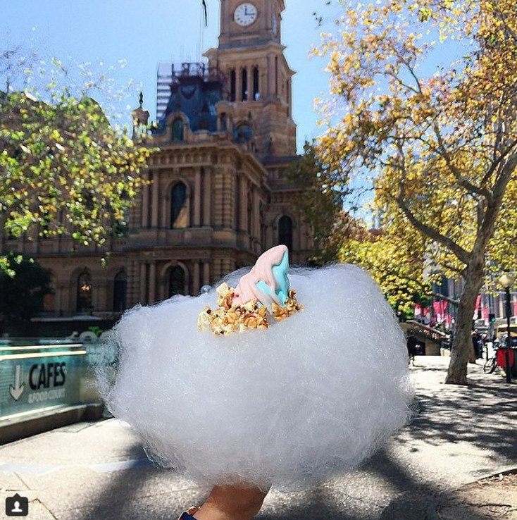 Η blogger που «τρώει» τον κόσμο -Εχει έρθει στην Αθήνα και τη Σαντορίνη [εικόνες] | iefimerida.gr 12