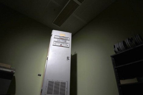 Σε αυτό το αλλόκοτο δωμάτιο γεννήθηκε το Ιντερνετ -Από που έφυγε το πρώτο e-mail και πώς η τεράστια αυτή επιτυχία, συνδέθηκε με μια αποτυχία [εικόνες] | iefimerida.gr 5