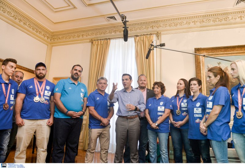 Ο πρωθυπουργός υποδέχθηκε τους νικητές μεταλλίων στους Ολυμπιακούς Αγώνες Κωφών [εικόνες] | iefimerida.gr 0