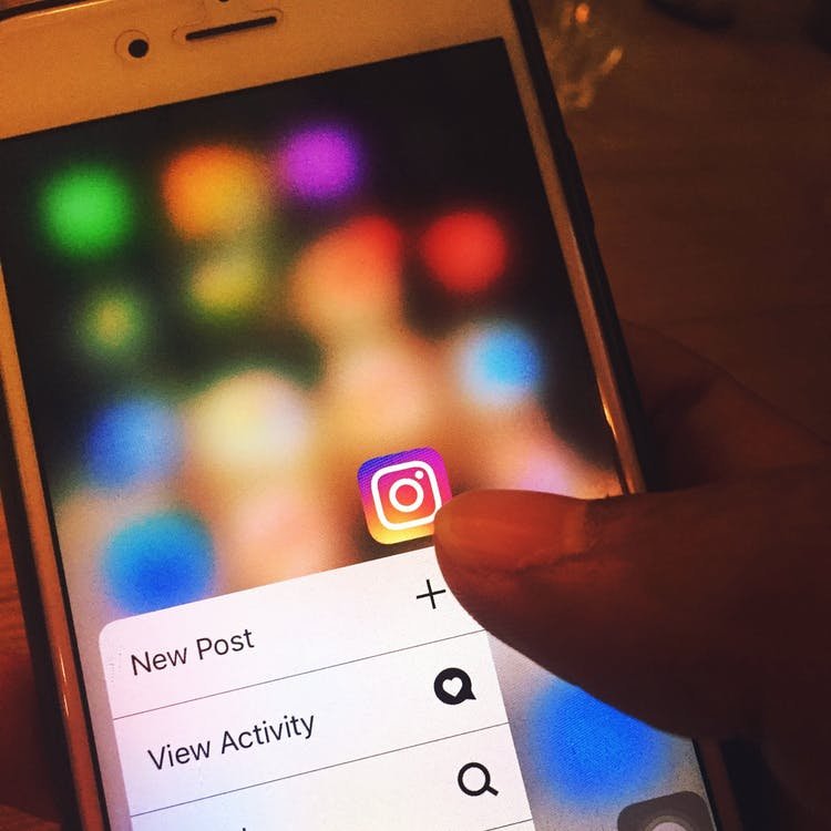 Οι νέοι κάτω των 25 λένε «αντίο» στο Facebook για το... Snapchat | iefimerida.gr 1