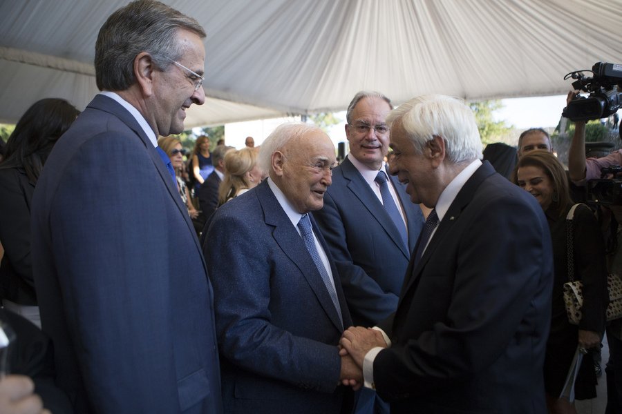 Ο Παυλόπουλος εγκαινίασε το Μουσείο Αργυροτεχνίας στα Ιωάννινα [εικόνες] | iefimerida.gr 2