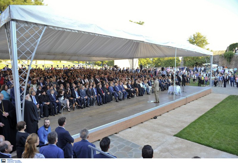 Ο Παυλόπουλος εγκαινίασε το Μουσείο Αργυροτεχνίας στα Ιωάννινα [εικόνες] | iefimerida.gr 5