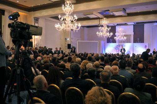 Μητσοτάκης στο Προσυνέδριο: Θα μειώσω τις ασφαλιστικές εισφορές -Ολα τα κοινωνικά μέτρα της ΝΔ | iefimerida.gr 2