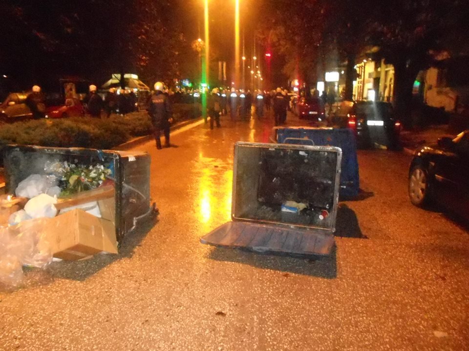 Επεισόδια και βανδαλισμοί στην επέτειο μνήμης του Γρηγορόπουλου | iefimerida.gr 5