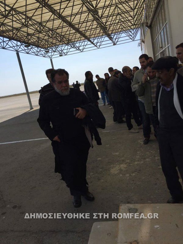 Αυτοί είναι οι δύο μητροπολίτες-όμηροι του αεροπειρατή στην Κύπρο [εικόνες] | iefimerida.gr 1