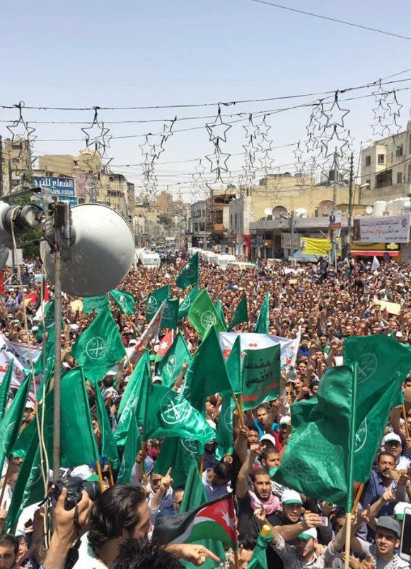 Στους δρόμους οι Ιορδανοί -Τους επέβαλε νέα μέτρα το Ισραήλ [εικόνες] | iefimerida.gr 1