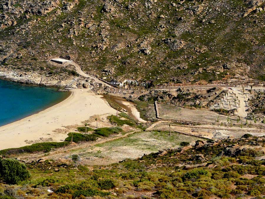 Aγγελος Mιχαλόπουλος, ο επενδυτής που μέσα σε τρία χρόνια αγόρασε τη μισή Ιο [εικόνες] | iefimerida.gr 0