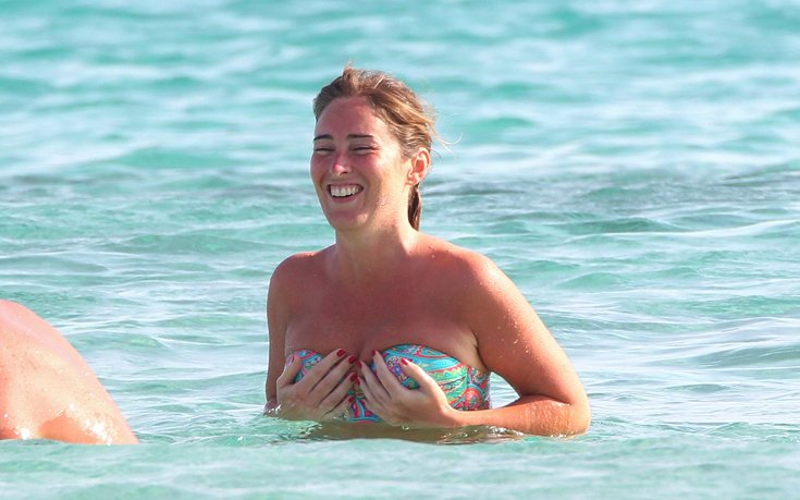 Με καυτό μπικίνι Ιταλίδα υπουργός [εικόνες]  | iefimerida.gr 4