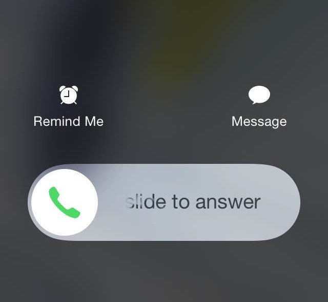 Γιατί όταν χτυπάει το iPhone εμφανίζονται δύο διαφορετικές οθόνες [εικόνες] | iefimerida.gr 0