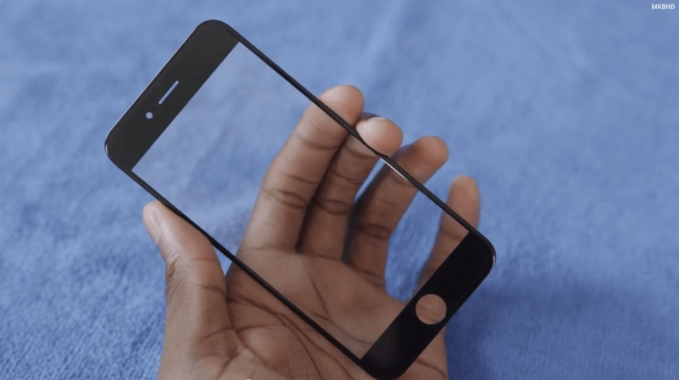 Η απίστευτης αντοχής οθόνη του iPhone 6 -Δεν παθαίνει τίποτα [εικόνες & βίντεο] | iefimerida.gr 0