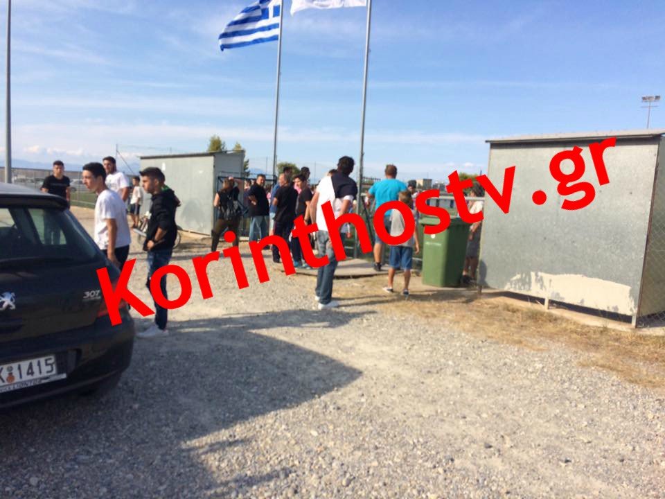 Σοκ στην Ακράτα: Ποδοσφαιριστής πέθανε κατά τη διάρκεια του αγώνα [εικόνες] | iefimerida.gr 0