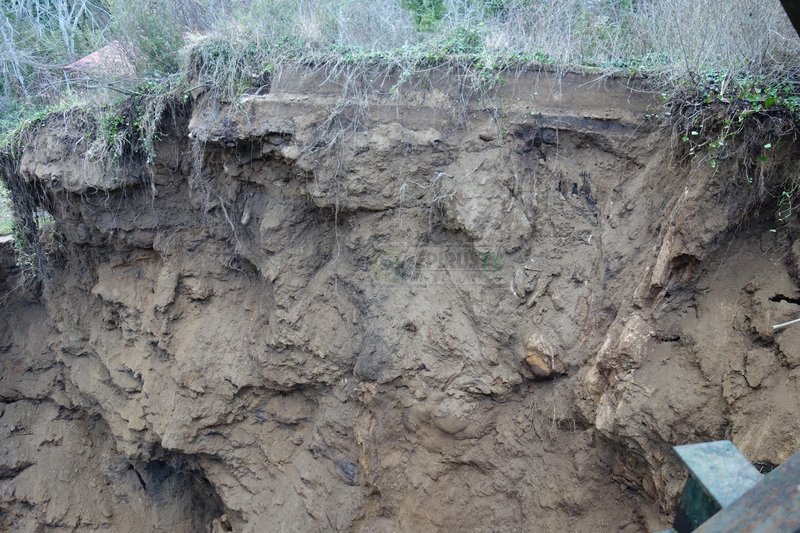 Τι λένε οι επιστήμονες για την κατάρρευση του Θεογέφυρου -Θλιβερές φωτογραφίες [εικόνες] | iefimerida.gr 5
