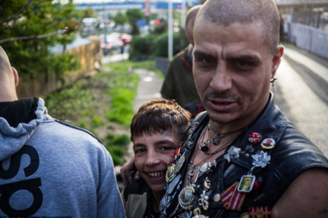 Οι άθλιοι της Ευρώπης: Αρρωστοι και άποροι έχουν κάνει σπίτι τους το δίκτυο των υπονόμων -Μια πόλη κάτω από τους δρόμους [εικόνες] | iefimerida.gr 0